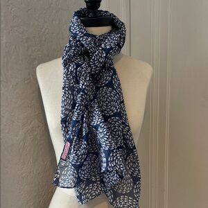 Vineyard Vines Navy and White Whale Scarf